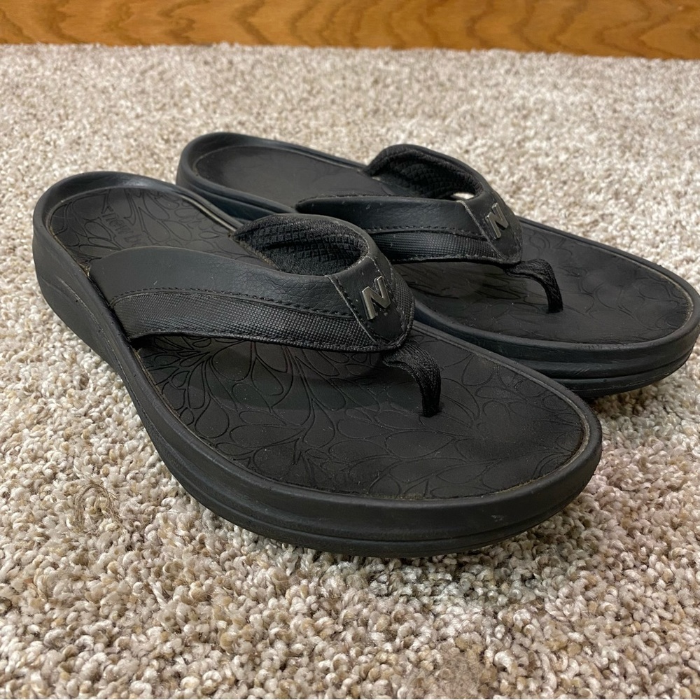 New Balance Black Women’s Flip Flops